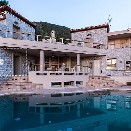 Elia Junior Suite In Epidavros With Shared Pool Nea Epidavros Buitenkant foto