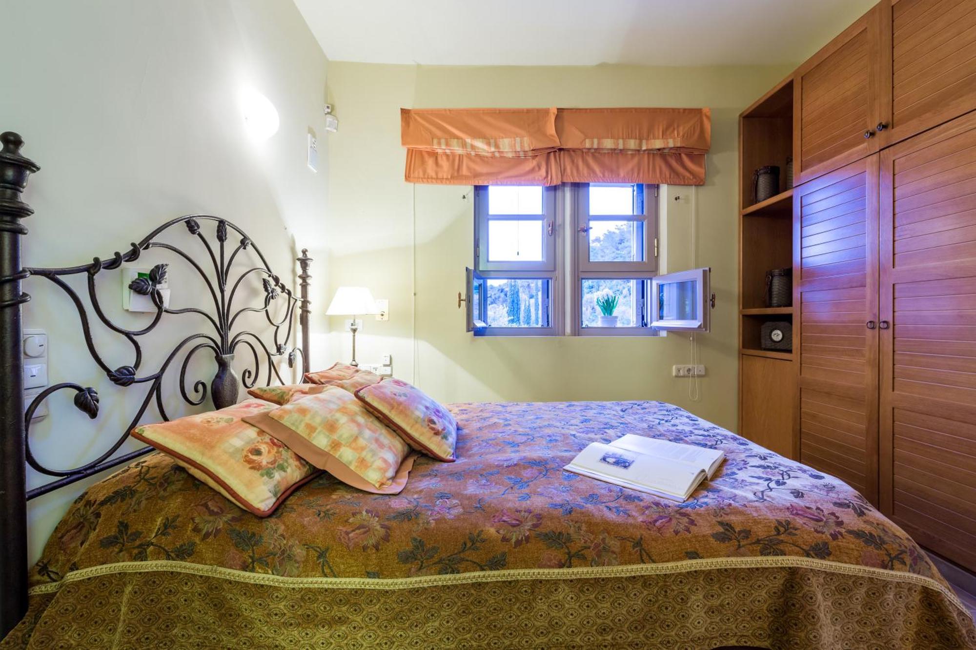 Elia Junior Suite In Epidavros With Shared Pool Nea Epidavros Buitenkant foto
