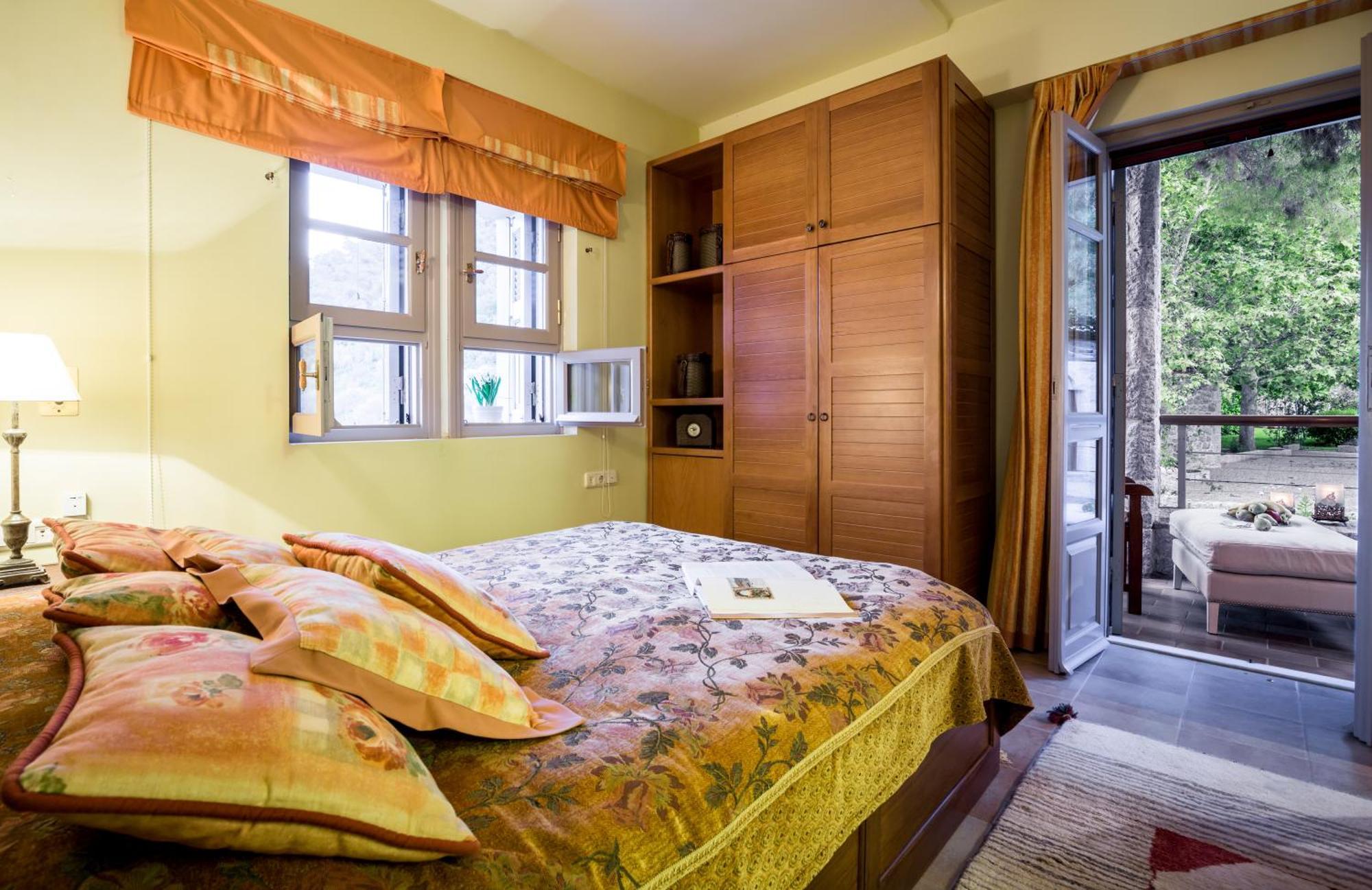 Elia Junior Suite In Epidavros With Shared Pool Nea Epidavros Buitenkant foto